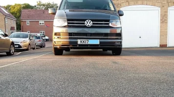 Front1_LI.webp
