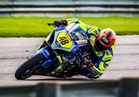 thruxton15.webp