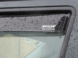 P1010758-Aerolift-detail-lr.webp