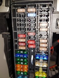 t6 fuse box.jpg