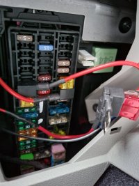 fuse location.jpg