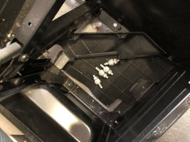 t6 front seat 2.jpg