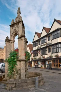 market-square-gettyimages-170477616.webp market-square-gettyimages-170477616.webp