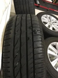 Top_Left_Tyre.webp