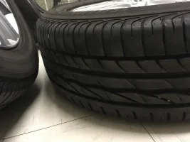 Bottom_Left_Tyre.webp