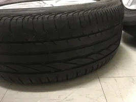 Bottom_Right_Tyre.webp