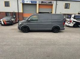 Van Lowered.png