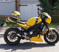 Yellow 900LC.jpg