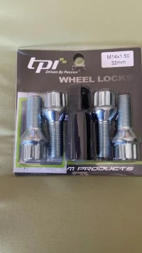 Wheel bolts 1a.webp Wheel bolts 1a.webp