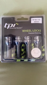Wheel bolts 1.jpg