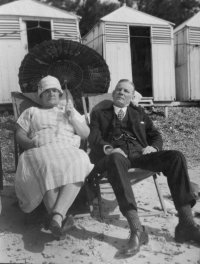 Jessie And Fred Barnes on the beach. Believed to be Clacton.jpg