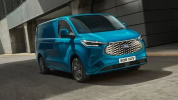 ford-e-transit-custom-094.jpg