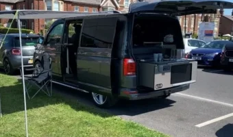 van 2.webp