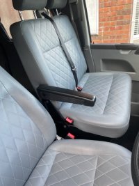 seat_ar_4.jpg