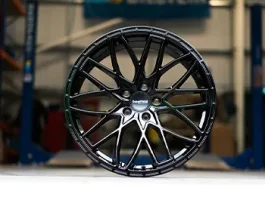 VA8655_Supermetal_Vane_Gloss_Black_5x120_20x9_r_350_sml.webp