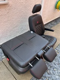 lvseat2.webp