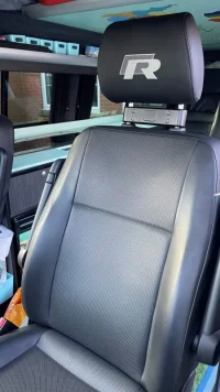 T6 R headrests 2.jpg T6 R headrests 2.jpg