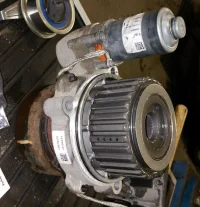 1_4M_clutch.webp