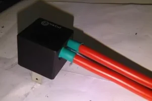 Relay-plug_a.webp Relay-plug_a.webp