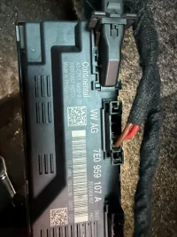 Trunk control module 7E0959107A.webp