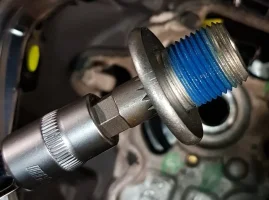 M10 Spline Wheel Nut.jpg