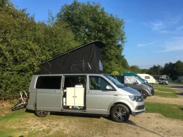 van3.webp