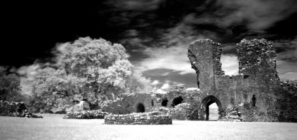 Infrared_Ruins.webp