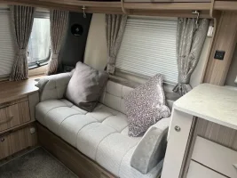 caravan 8.webp