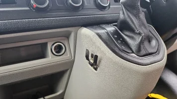 gear stick housing screw.jpg