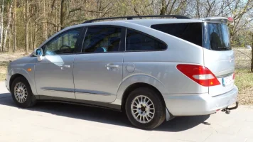 i-ssangyong-rodius-3-2-benzyna-aut-skora-hak-7-osobo.webp