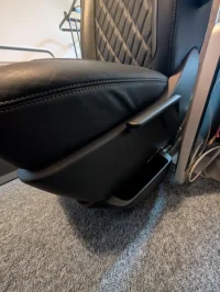 T6.1 CHAIR SIDE.jpg