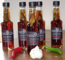 the-london-pie-and-mash-company-limited-chilli-vinegar-02.webp the-london-pie-and-mash-company-limited-chilli-vinegar-02.webp