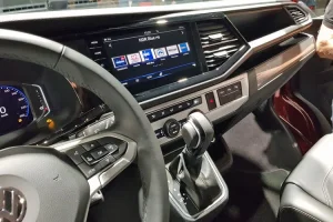 vw-transporter-2019-13.webp