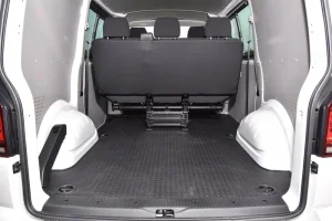 vw-transporter-edition-06 kombi.webp
