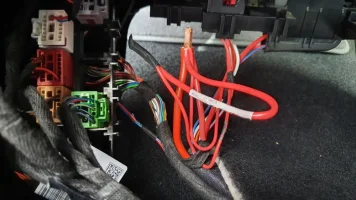 Under Single Passenger seat wiring (2).webp