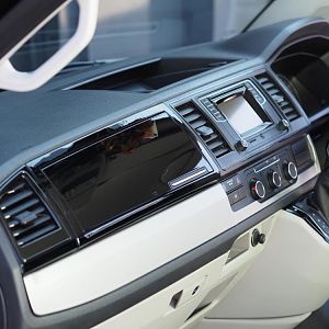 Van-xcamervan-glovebox-t6-vw-t5-t4-transporter-33