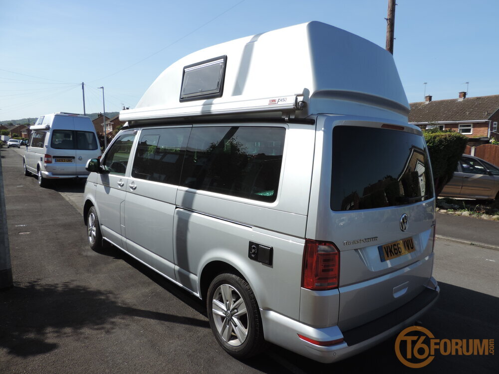 T6 with 3m Fiamma F45s, reimo awning rail and REIMO High roof